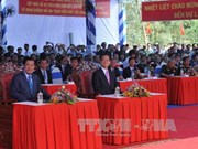 越南总理和柬埔寨首相出席越柬陆地边界界碑落成典礼