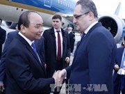 阮春福总理抵达莫斯科开始对俄访问 与俄罗斯总理梅德韦杰夫举行会谈