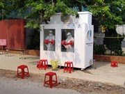 组图：安装空调的检测室有助于减轻北江省义务人员在炎热夏天的工作压力