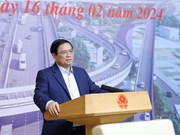 范明政总理要求与会代表集中讨论、评价各工程、项目施工进度情况