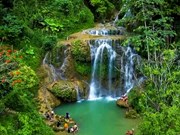 组图：和平省穆瀑布原始的自然美