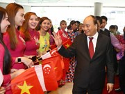 阮春福抵达新加坡出席第33届东盟峰会（组图）