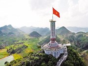 龙鼓国家旗台  越南国家领土主权的象征
