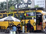 河内的环保巴士咖啡馆 (组图)