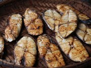 组图：清化烤鲭鱼——年味十足的礼品