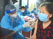 胡志明市开放夜间疫苗接种服务  尽快实现应种尽种