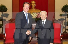 越共中央总书记阮富仲会见英国首相戴维·卡梅伦