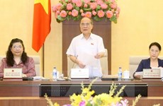 越南第十三届国会常委会第40次会议在河内开幕