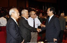 阮晋勇总理出席政府办公厅传统日70周年纪念典礼