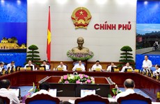 今年前8个月越南经济继续呈现复苏态势并取得许多积极进展