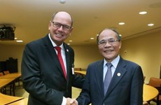 越南国会主席阮生雄会见瑞典议会议长和第69届联大主席