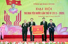 越南政府副总理阮春福出席广宁省第四届爱国竞赛大会
