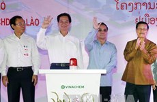 阮晋勇总理出席老挝钾盐矿开发项目开工仪式并下达开工令
