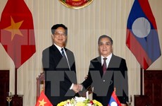 阮晋勇总理访老之行重申两国加强越老特殊团结关系的高度决心