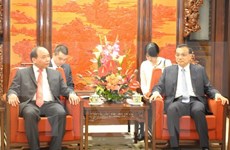 越南政府副总理阮春福会见中国国务院总理李克强
