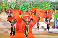 第五届全国岱傣侬三族天曲和天琴艺术节圆满落幕