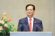 越南第十三届国会第十次会议:政府总理阮晋勇回答国会代表质询