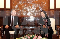 越南国家副主席阮氏缘会见白俄罗斯工联高级代表团