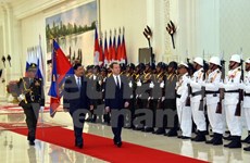 柬埔寨与俄罗斯共同签署六项合作协议