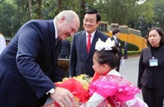 白俄罗斯总统卢卡申科圆满结束对越南进行的国事访问