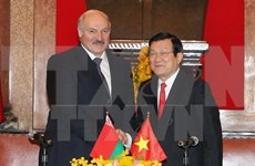 越南国家主席张晋创同白俄罗斯总统卢卡申科举行会谈