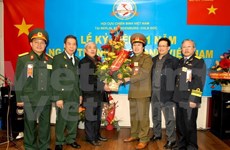 越南人民军建军71周年纪念典礼在印度和德国隆重举行