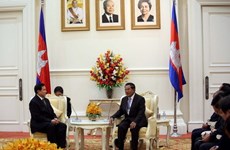 泰国与柬埔寨加强双边关系