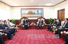 老挝领导人高度评价越南最高人民检察院所提供的帮助