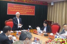 越南国会副主席汪周刘对山萝省选举筹备工作进行检查
