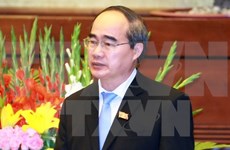 越南祖国阵线中央委员会主席会见越南医疗救助协会主席