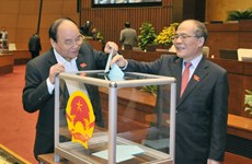 越南第十三届国会第十一次会议发表第八号公报