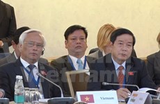 越南出席首届欧亚国家议长会议