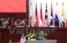 国防部长吴春历：越南愿通过双边和多边合作渠道加强同俄罗斯的合作关系