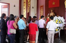越南驻老大使馆举行胡志明主席诞辰126周年的纪念仪式