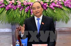 越南政府总理阮春福离开河内启程对俄罗斯进行正式访问