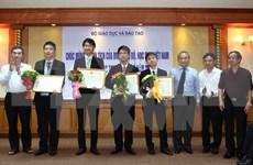 亚洲与太平洋地区信息学奥林匹克竞赛：越南学生获得一枚金牌