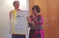 首名越南人荣获瑞典“Midwives4all”奖
