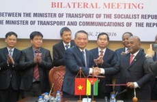 莫桑比克希望同越南加强海上运输合作