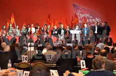 越共代表团出席法国共产党第37次全国代表大会