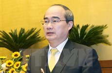 祖国阵线中央委员会主席阮善仁会见越南新任驻外大使与总领事