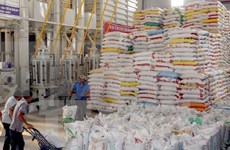 泰国继续以较高的价格拍卖100万吨的库存大米