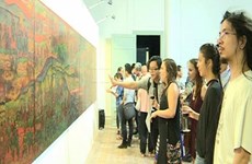 越南历史草图展在胡志明市开展