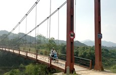 越南宣光省安山县高山偏远地区各乡建设基础设施