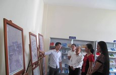 “越南海洋与岛屿”图片资料展在广平省举行