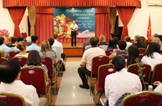 庆祝俄罗斯教师节和越南教师节的音乐交流会在河内举行