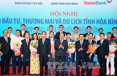 越南政府总理阮春福出席和平省投资促进会