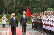 新加坡总理李显龙与夫人对越南进行正式访问