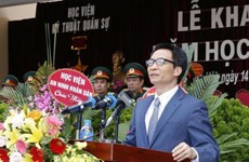 越南政府副总理武德儋出席越南国防部军事技术学院2017-2018学年开学典礼