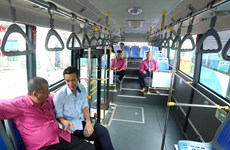 河内市正式推出使用清洁燃料的3条公共小巴线路（组图）
