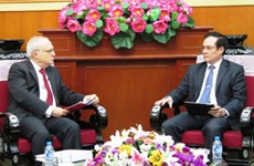 戴维•萨珀斯坦大使：越南在法律和人权改革方面取得许多进展